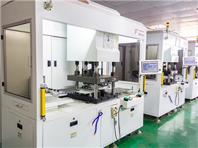 Automatic blanking machine